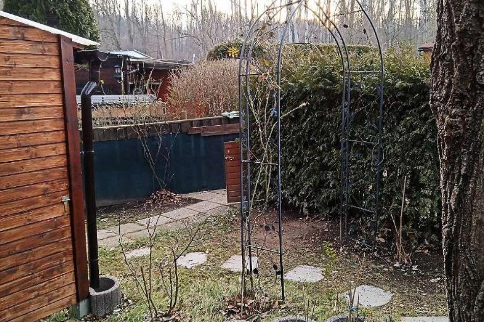 der Garten ist TOP in Schuss, muss aber gepflegt werden und bei richtiger Liebe, erstrahlt er in bester Blüte